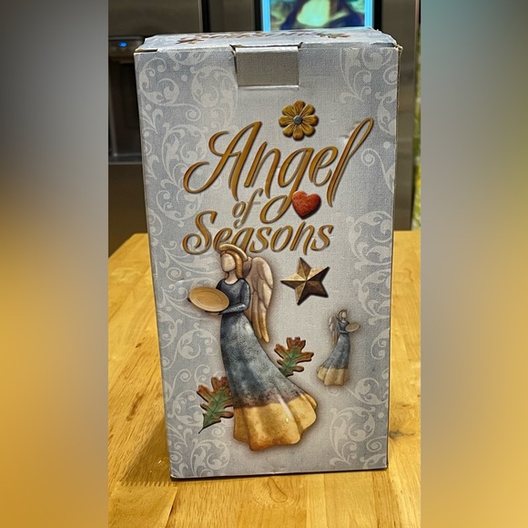 Angel of the Season figurine w/Box - Picture 11 of 13